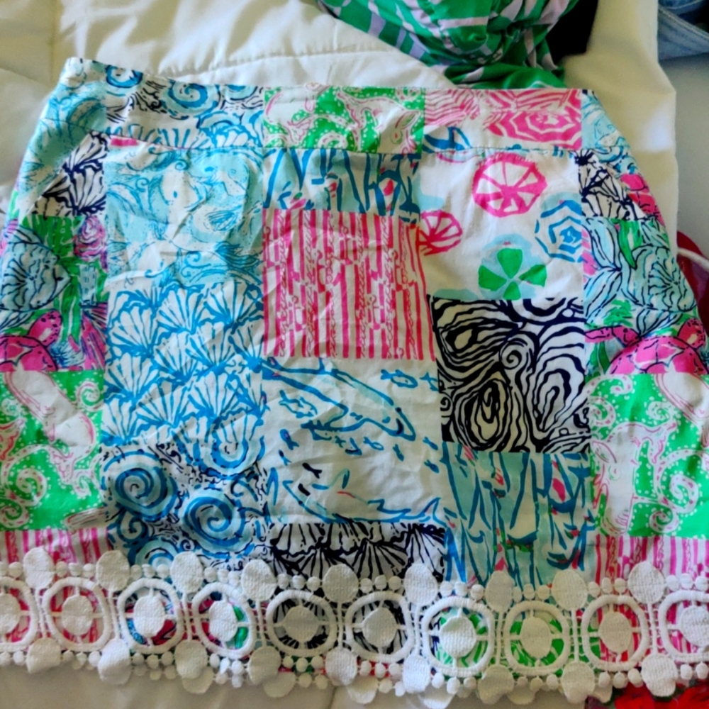 Lilly Pulitzer skirt with pockets size 2